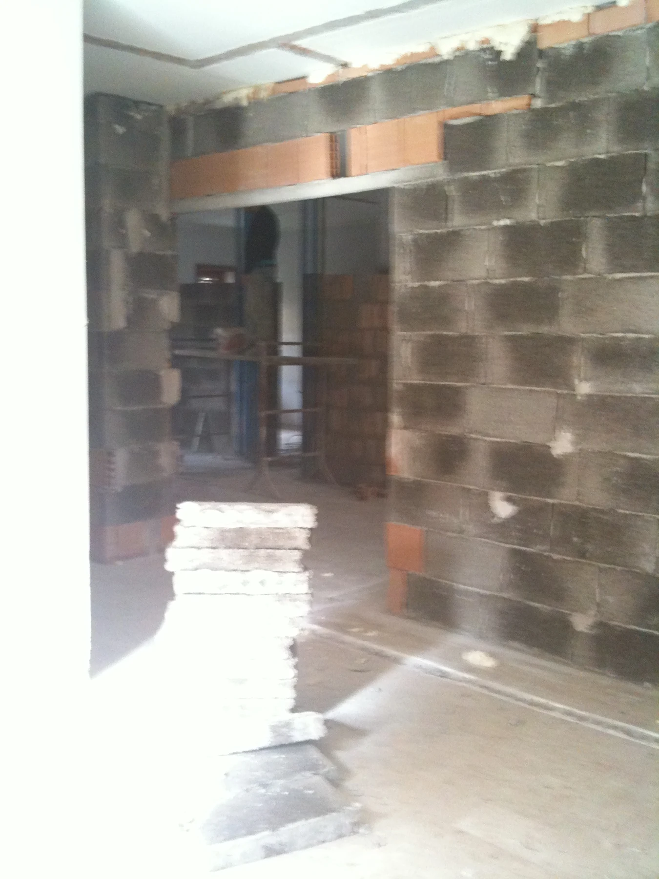 Murature in costruzione nel cantiere